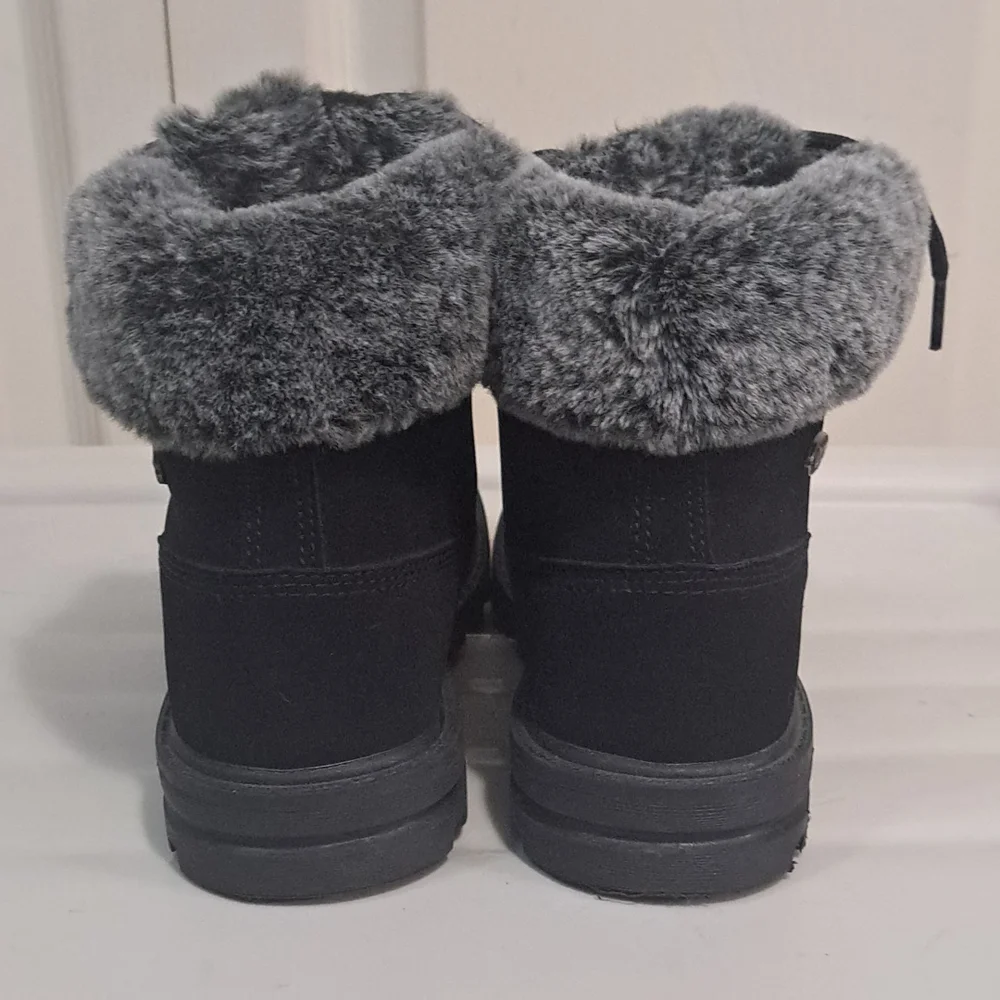 Lugz combat bootie - faux fur - size 2 - lace up non slip memory foam